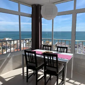 https://palm-beach-7th-la-carihuela.1costadelsol.com