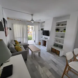 Erisa En Dos Min De La Playa, Puerto Marina Vakantiehuis