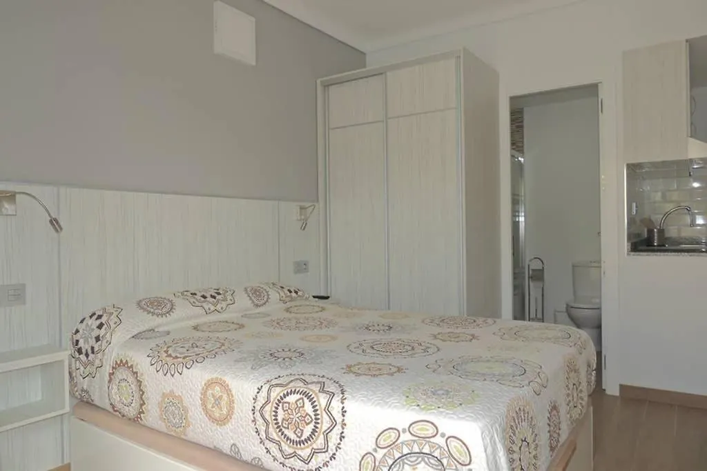 Carihuela Palace Studio 419 Beach - Playa Apartment Torremolinos